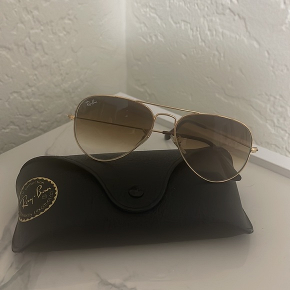 Aviator Ray-ban Sunglasses - Picture 3 of 4